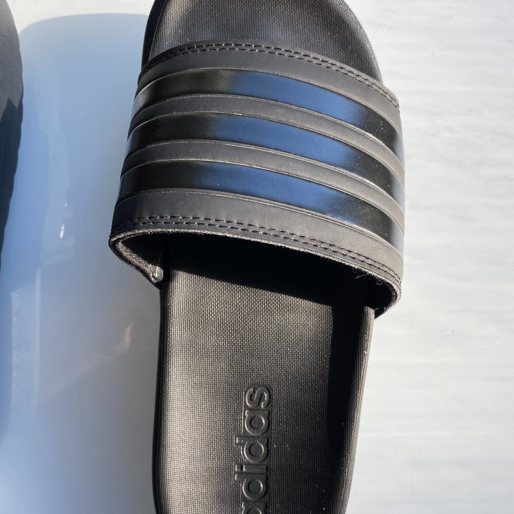 Adidas Adilette Women's Black Slip-On Casual / Recovery Sandals - Size 8 - Picture 4 of 8